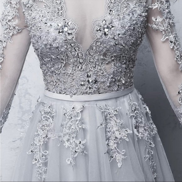 White Tulle + Lace Gown - Picture 2 of 9